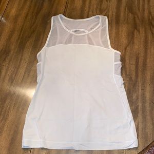 Lululemon size 4 white tank with mesh